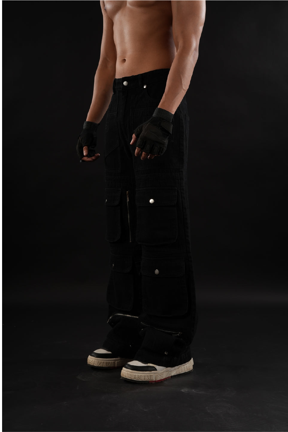 Blackout X-12 Utility Cargo