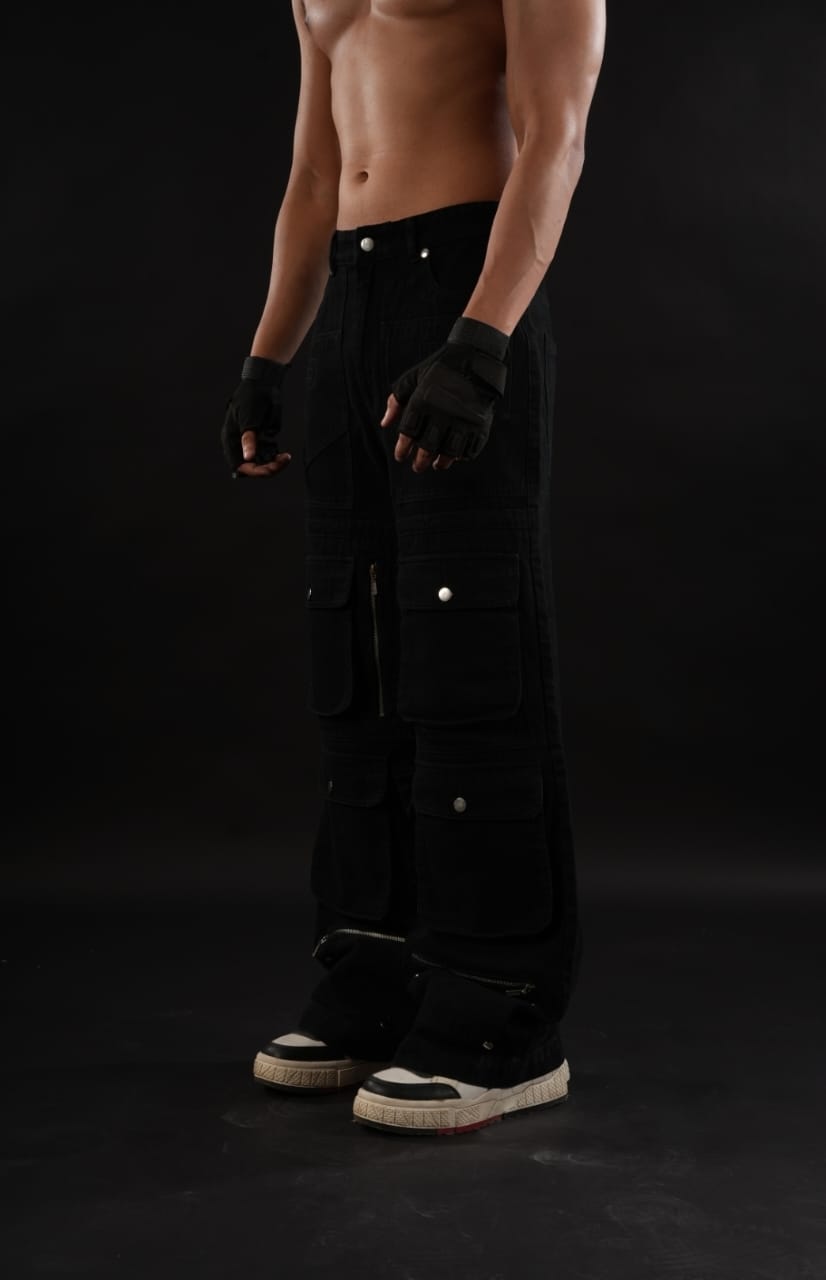 Blackout X-12 Utility Cargo