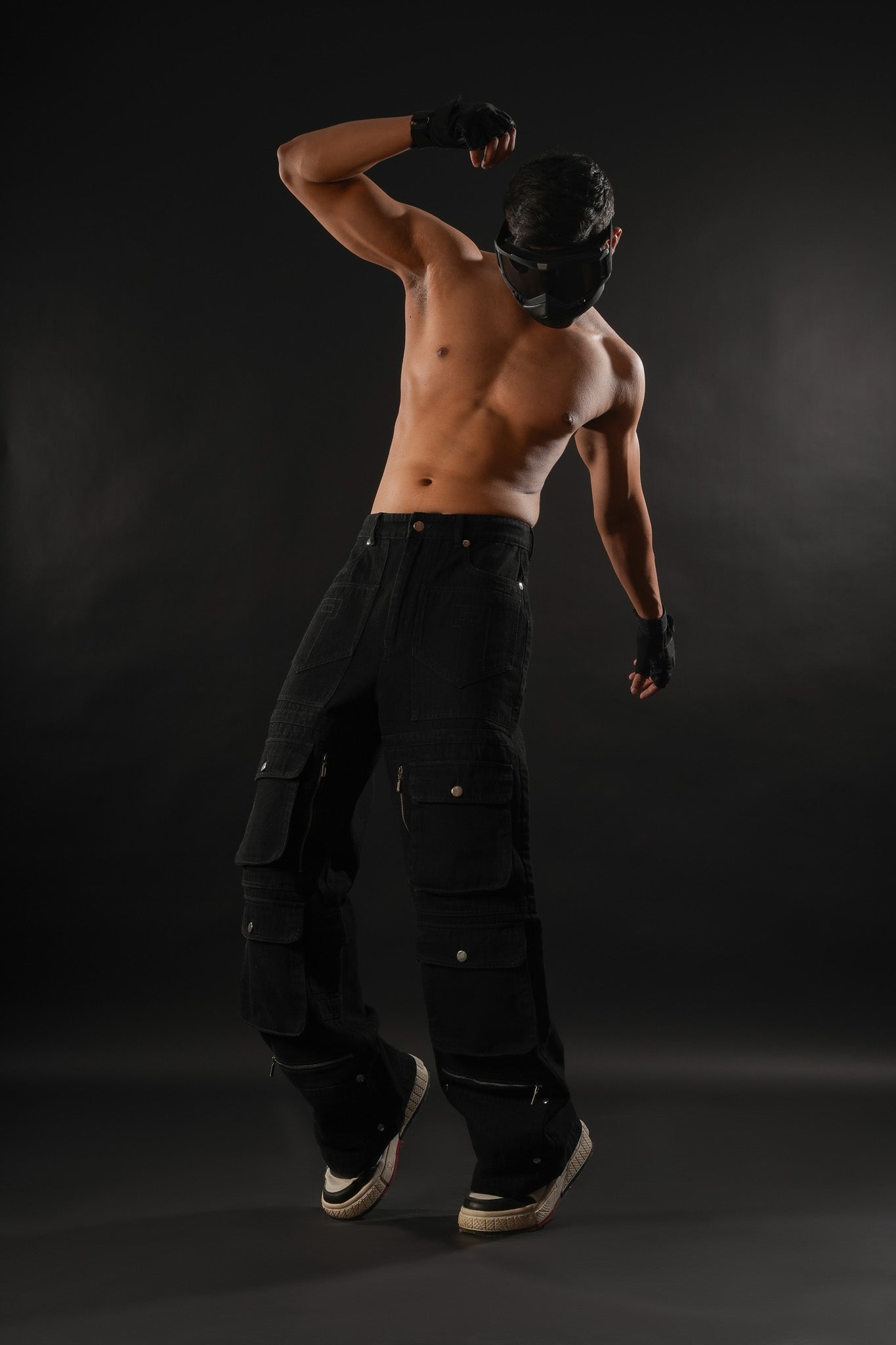 Blackout X-12 Utility Cargo